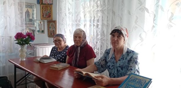 Последний звонок в воскресной школе для взрослых храма Воскресения Словущего