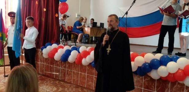 День знаний прошел в Северо-Кавказском техникуме «Знание»