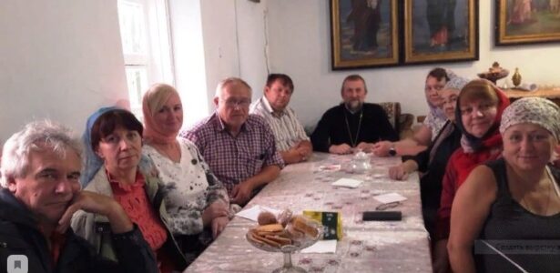В семейном клубе «Очаг» отметили память святых Петра и Февронии