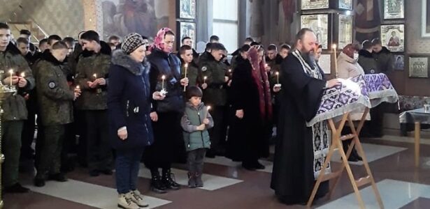 Повечерие с чтением Великого покаянного канона в храме великомученика Георгия Победоносца станицы Бриньковской