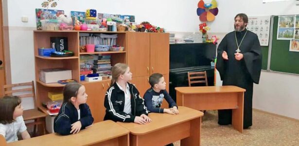 В ДТ «Родничок» города Приморско-Ахтарска прошла встреча, посвящённая празднику Пасхи Христовой