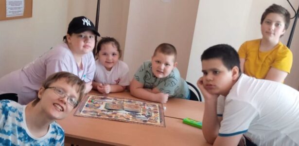 В Приморско-Ахтарском храме новомучеников и исповедников Церкви Русской организовали отдых для детей