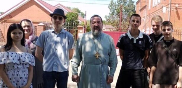 Студенты посетили Приморско-Ахтарский храм Воскресения Словущего