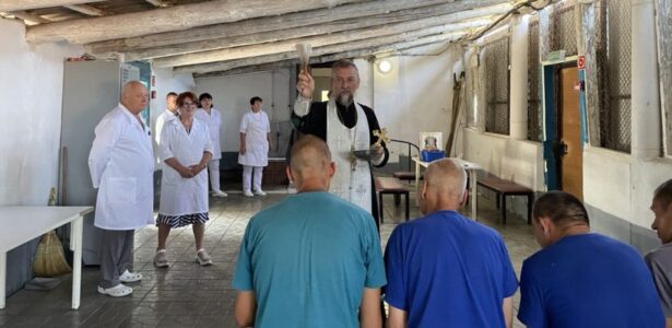 Встречи с благочинным в психиатрической больнице посёлка Приморского