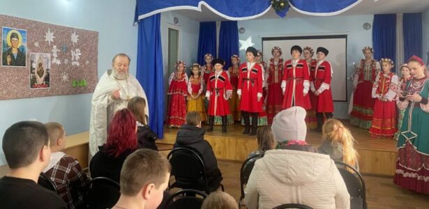 Праздничное мероприятие в Приморско-Ахтарском храме новомучеников и исповедников Церкви Русской