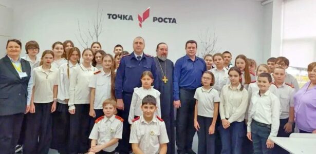 Священник участвовал в профилактической встрече в школе № 15 посёлка Ахтарского