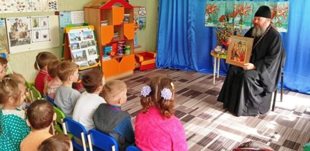 Беседы о православных праздниках в детских садах станицы Бриньковской