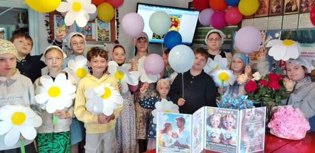 Открытие детской летней площадки в Приморско-Ахтарском храме Воскресения Словущего
