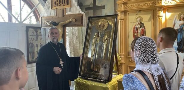 В Приморско-Ахтарском храме Воскресения Словущего прошли встречи с молодежью