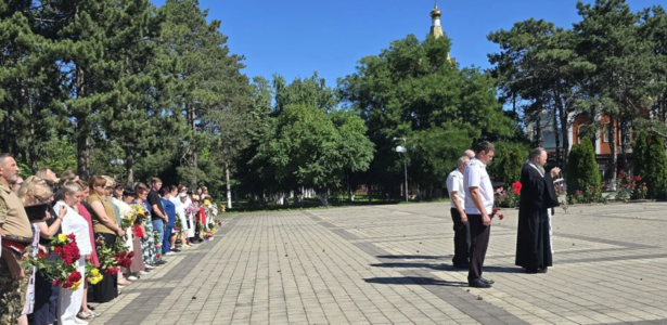 Настоятель Бриньковского храма отслужил литию в станичном парке