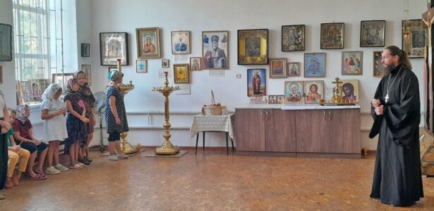 Духовная беседа о православных праздниках в храме станицы Бородинской